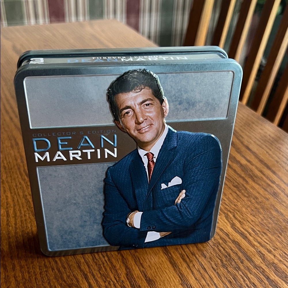 Dean Martin Collector's Edition 3 CD set in Tin Box. GUC.